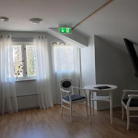 Hiitolanjoki B&B *